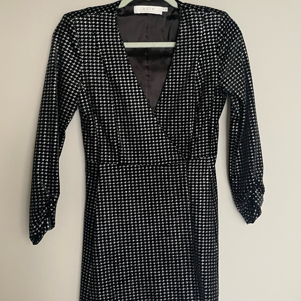 Astr Black and White Long Sleeve Dress